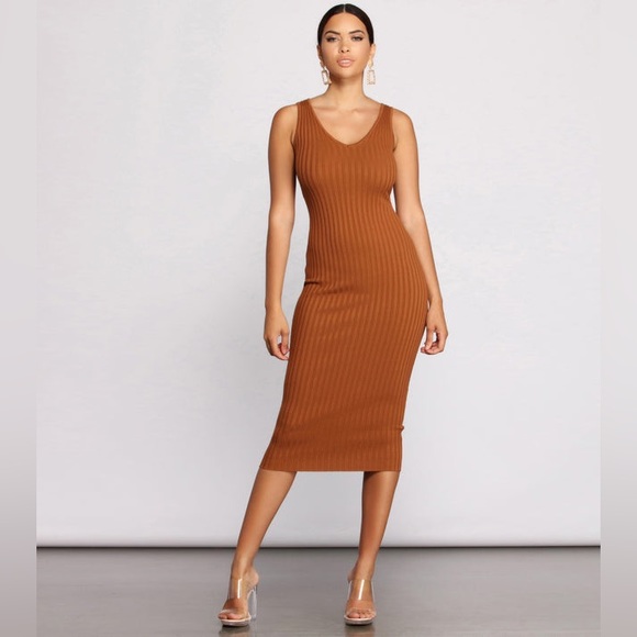 Windsor Dresses & Skirts - NWT WINDSOR Charcoal Grey Bodycon V-Neck Midi Sweater Dress Sz S